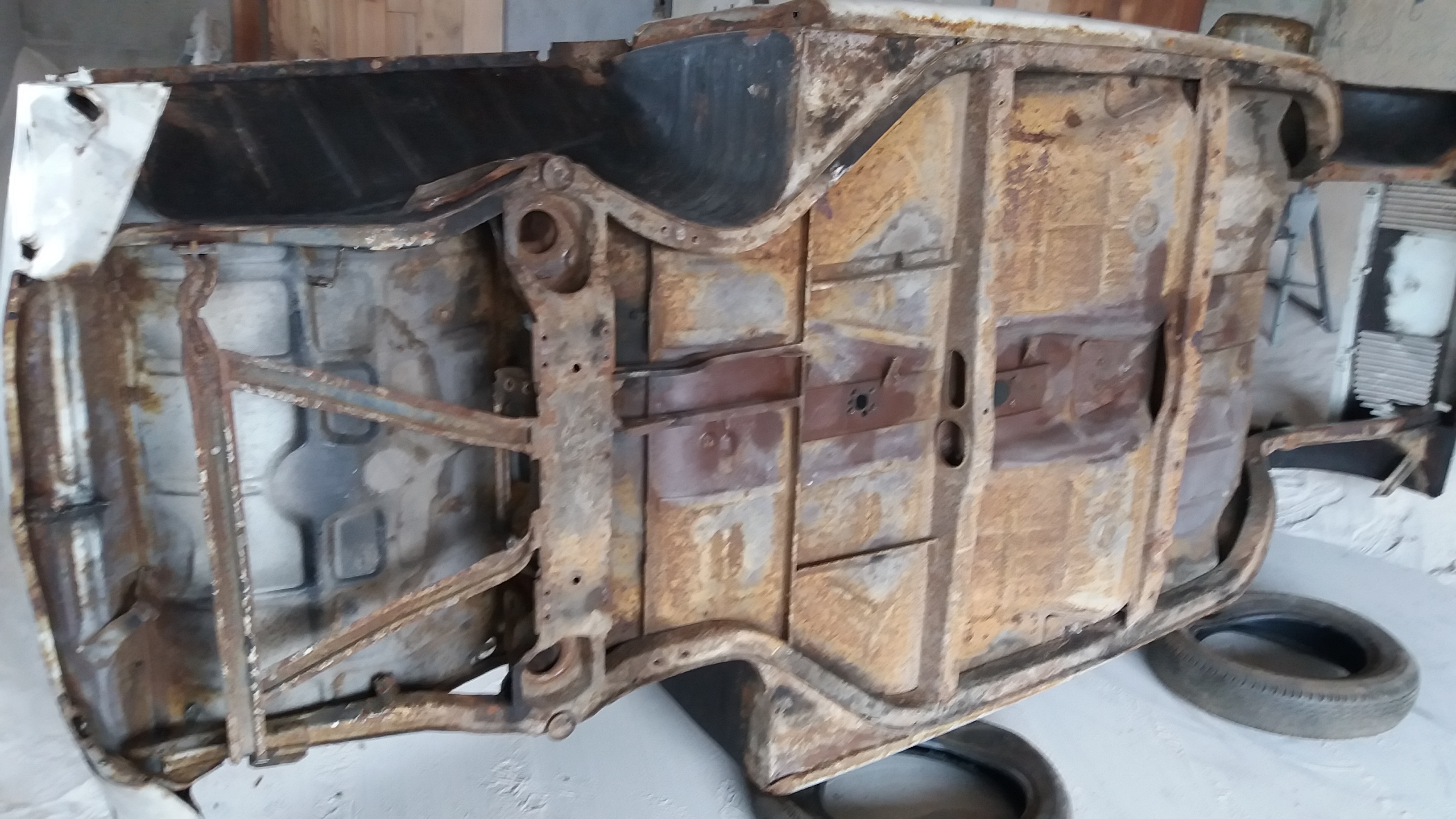 dessous caisse dauphine av 